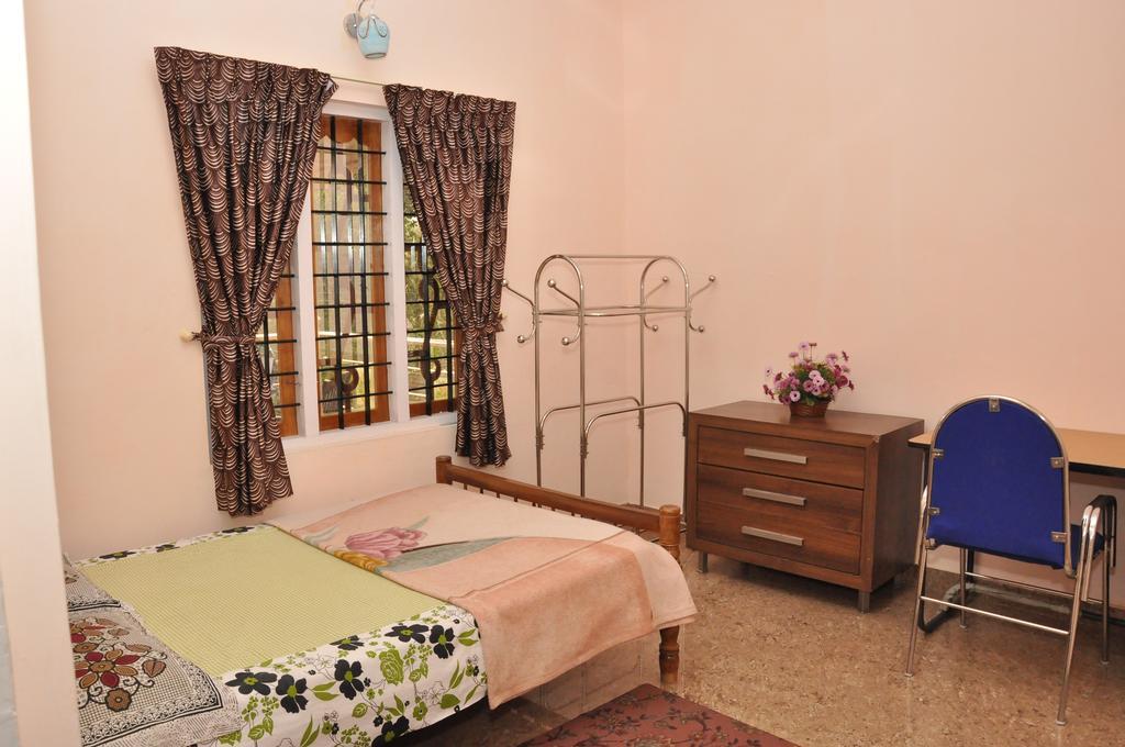 Bluemount Apartment Kattappana Luaran gambar